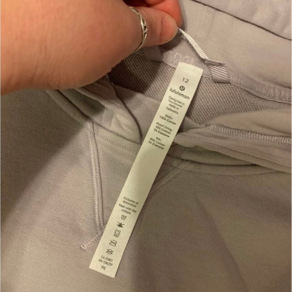 Lululemon all yours - Picture 2 of 3